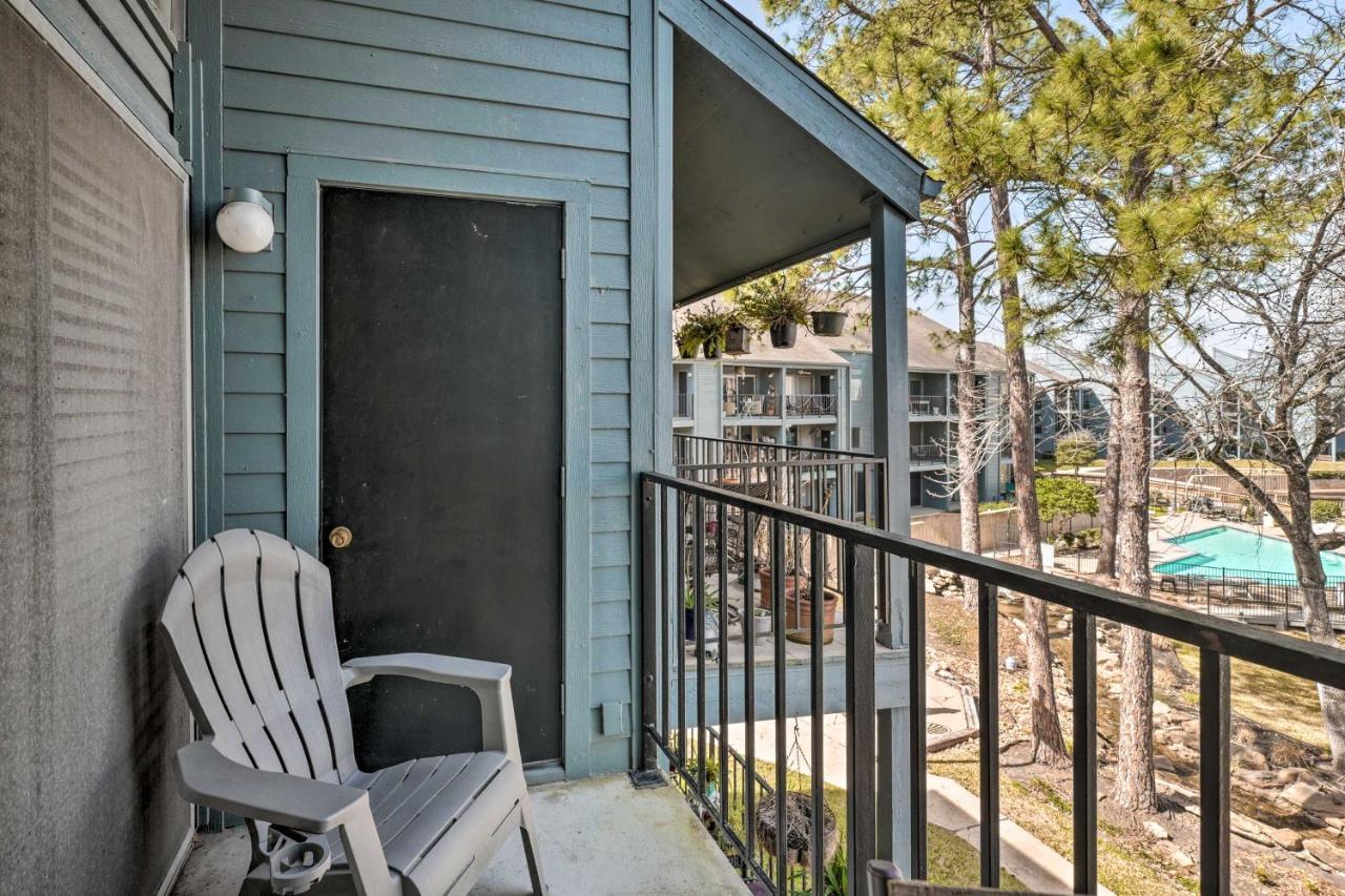Idyllic Montgomery Condo With Pool And Lake View! Εξωτερικό φωτογραφία