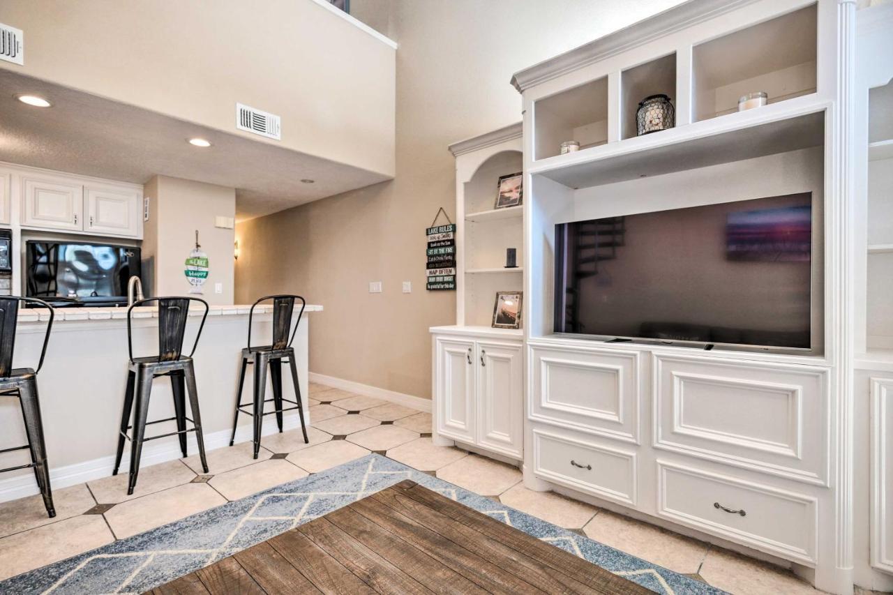 Idyllic Montgomery Condo With Pool And Lake View! Εξωτερικό φωτογραφία