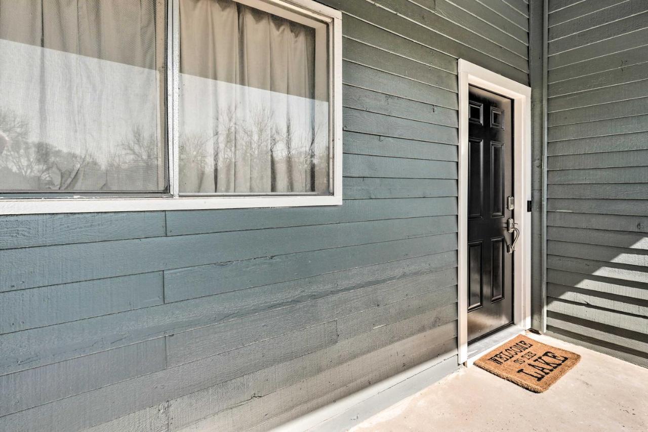 Idyllic Montgomery Condo With Pool And Lake View! Εξωτερικό φωτογραφία